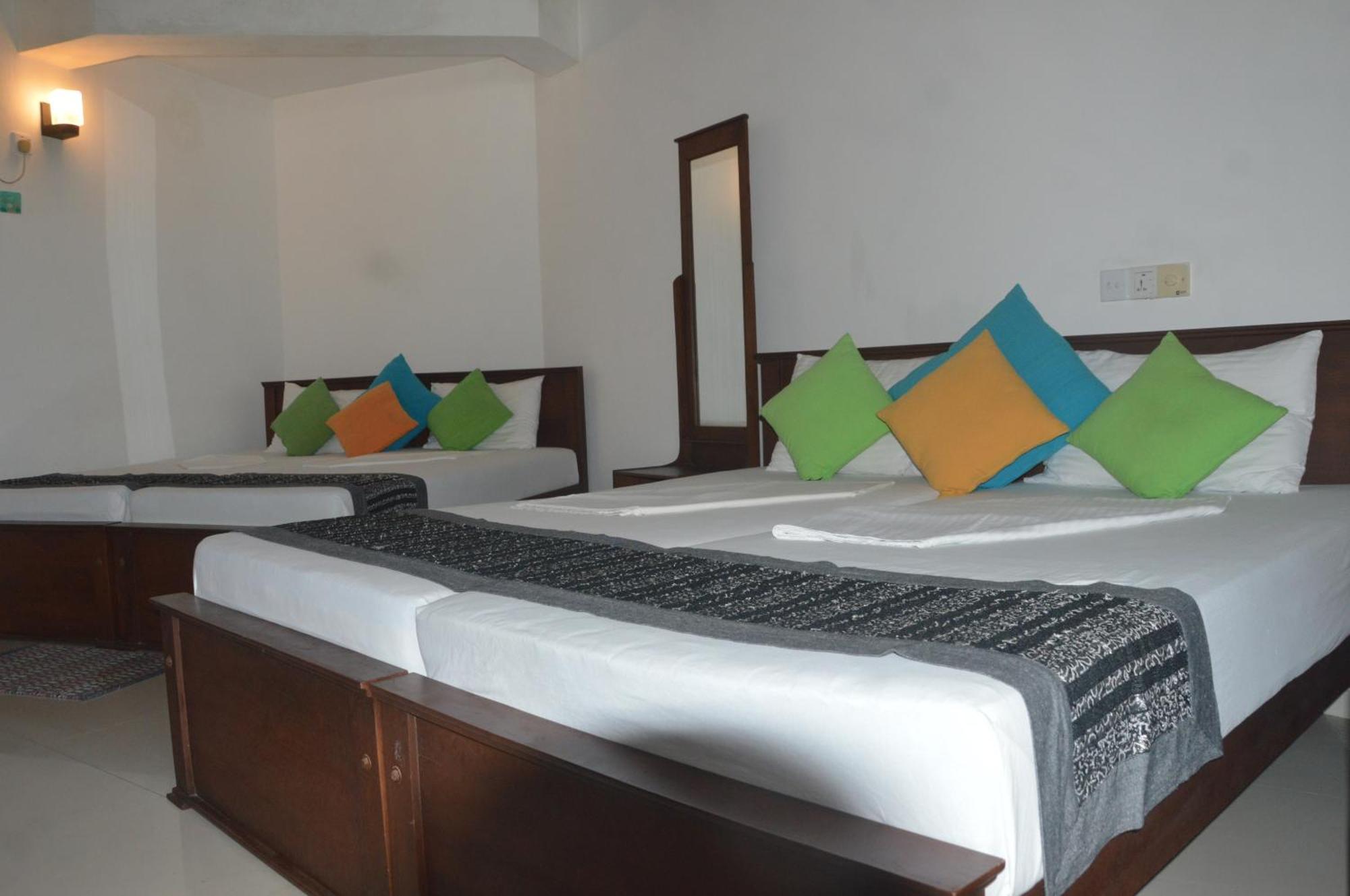 Weligama Bay View Hotel Bagian luar foto