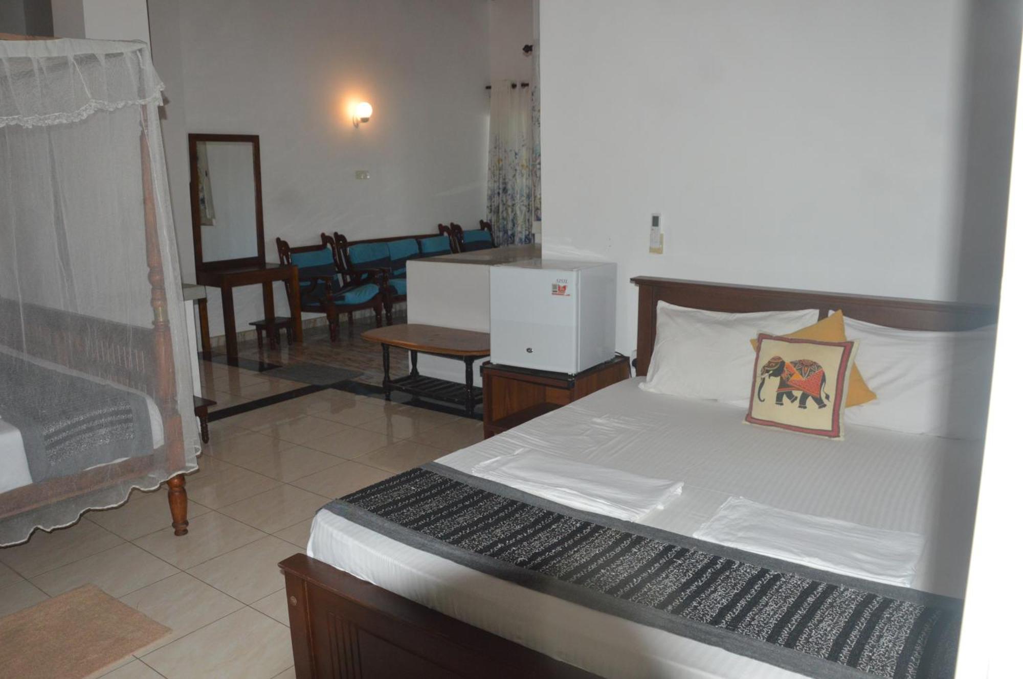 Weligama Bay View Hotel Bagian luar foto